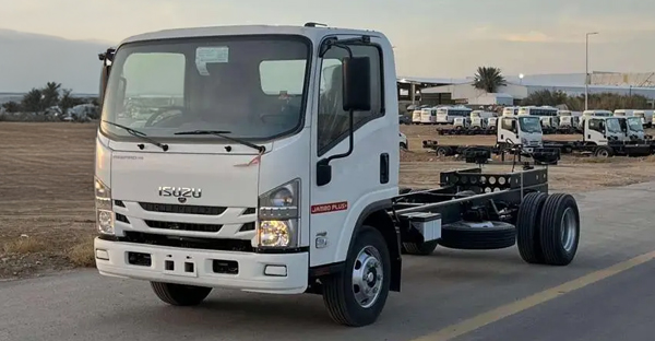  ايسوزو دينا 6 طن شاص قصير 5.67 زجاج كهرب مكيف 2025